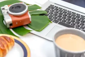 パソコンとコーヒー
